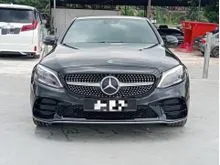 2018 Mercedes-Benz C300 2.0 AMG Line Sedan