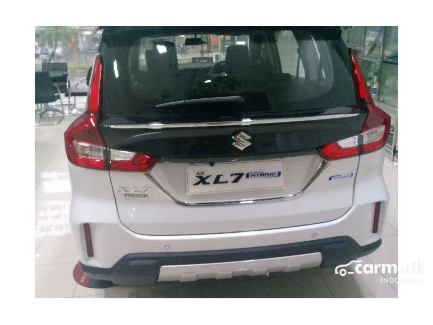 2025 Suzuki XL7 Alpha Hybrid SUV