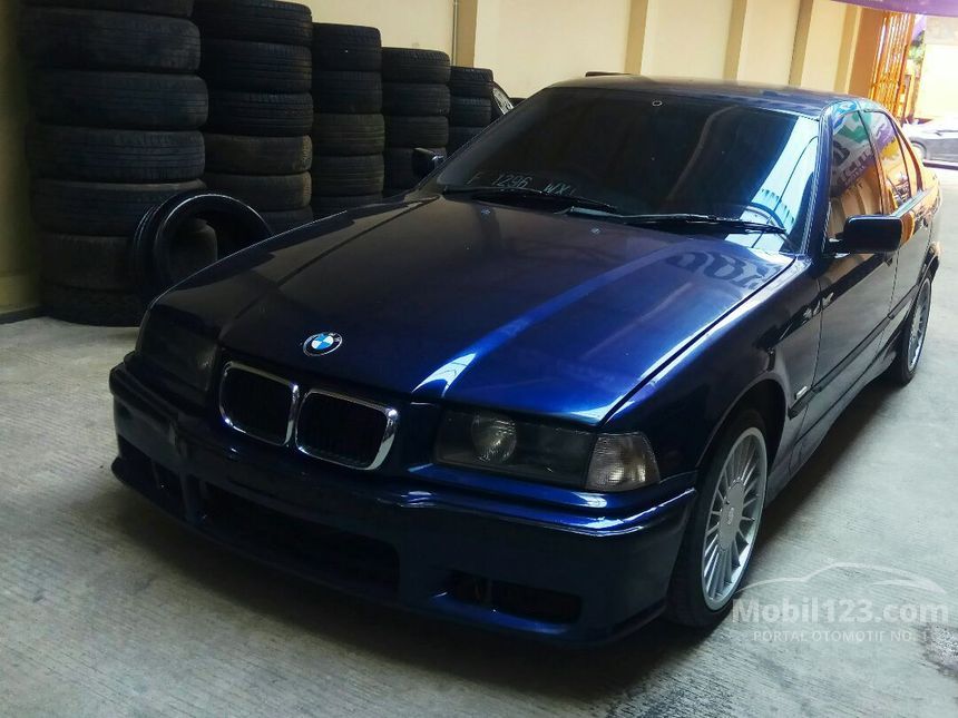 1998 BMW 323i E36 2.5 Manual Sedan