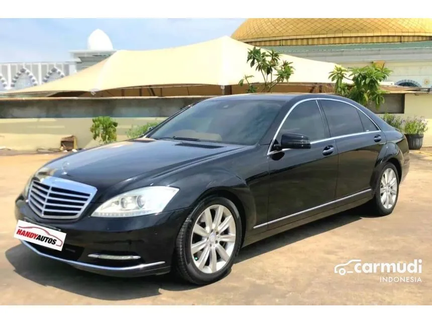 2010 Mercedes-Benz S300L Solitaire Sedan