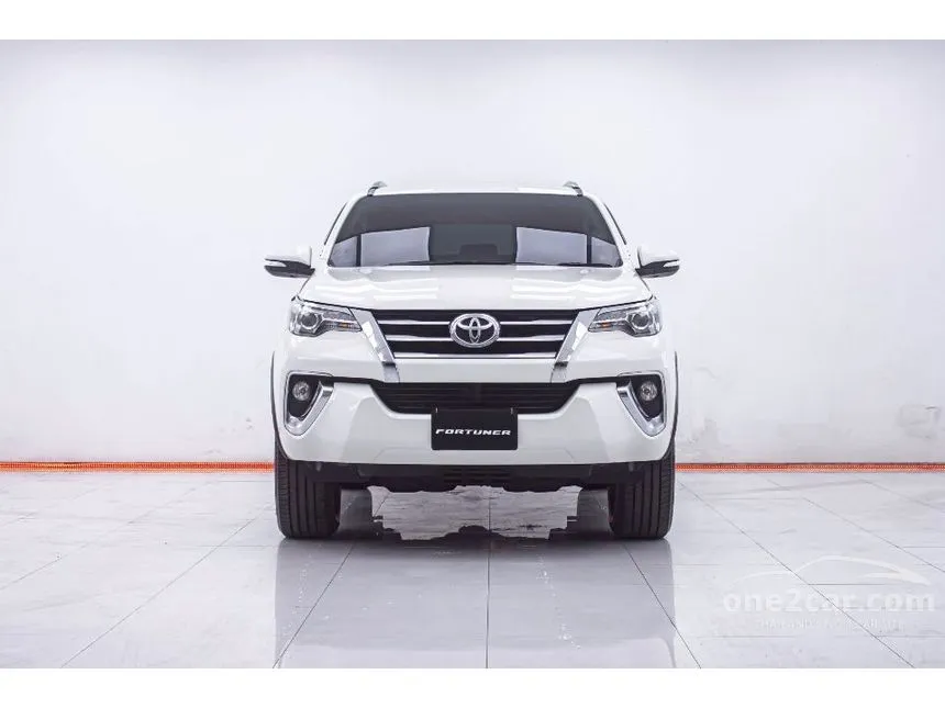 2016 Toyota FORTUNER V SUV