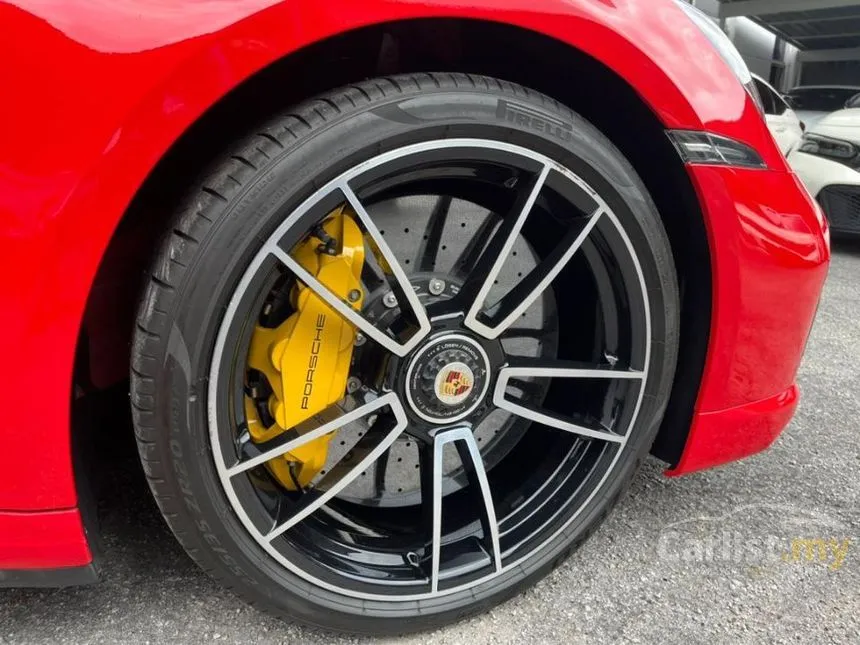 2020 Porsche 911 Turbo S Coupe