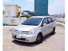 2010 Nissan Grand Livina 1.8 XV MPV Automatic Abu-abu