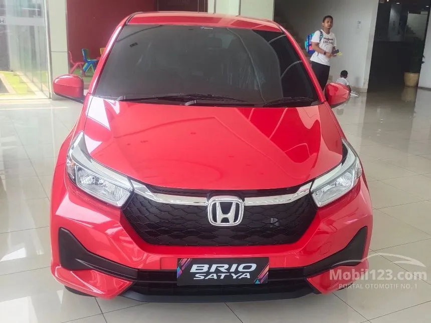 Jual Mobil Honda Brio 2024 E Satya 1.2 di DKI Jakarta Automatic Hatchback Coklat Rp 157.600.000