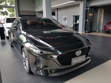 CLEARANCE SALE Mazda 3 Hatchback NIK 2019 !!