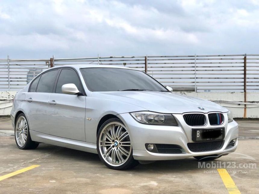 Jual Mobil BMW 320i 2010 Business Edition 2.0 di DKI Jakarta Automatic ...