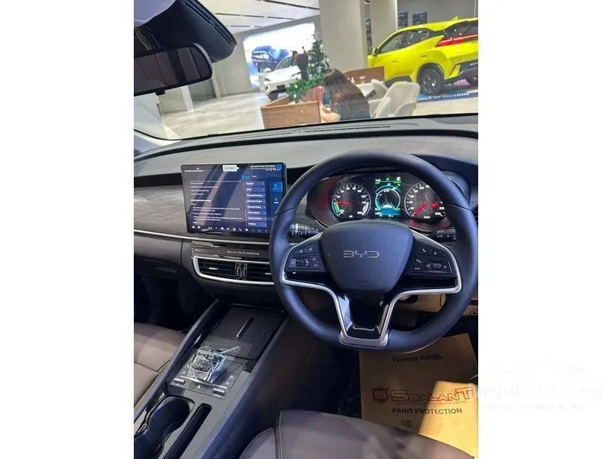 2026 BYD M6 DM-i Cross Superior PHEV MPV