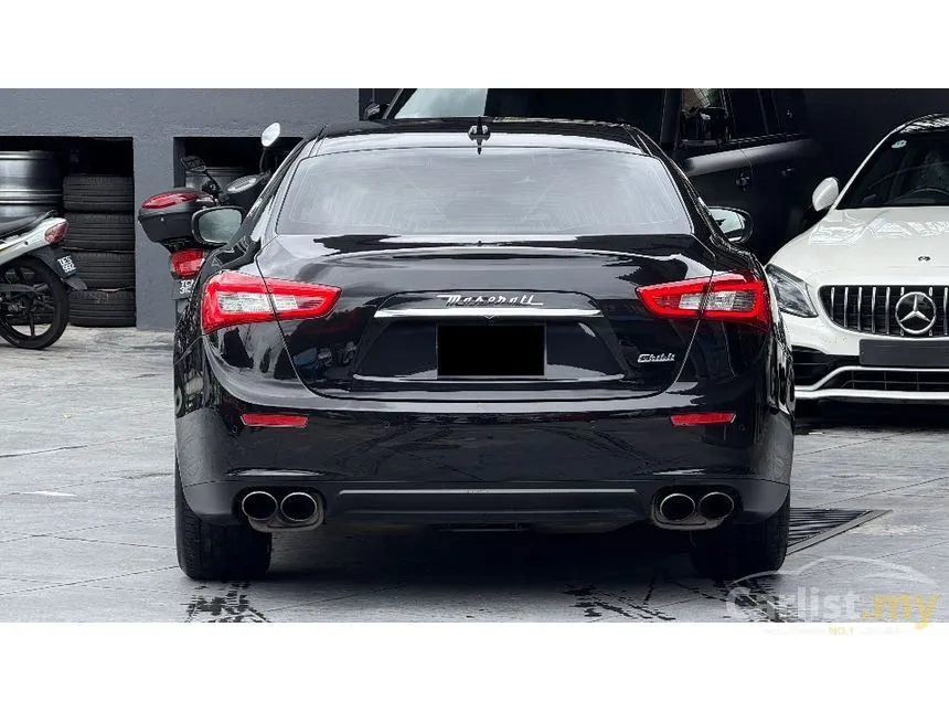 2017 Maserati Ghibli Sedan