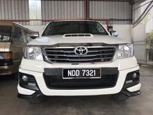2015 Toyota Hilux 2.5 G TRD Sportivo VNT Pickup Truck
