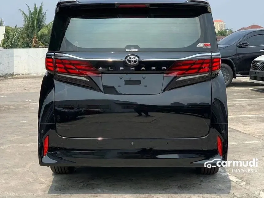 2024 Toyota Alphard HEV MPV