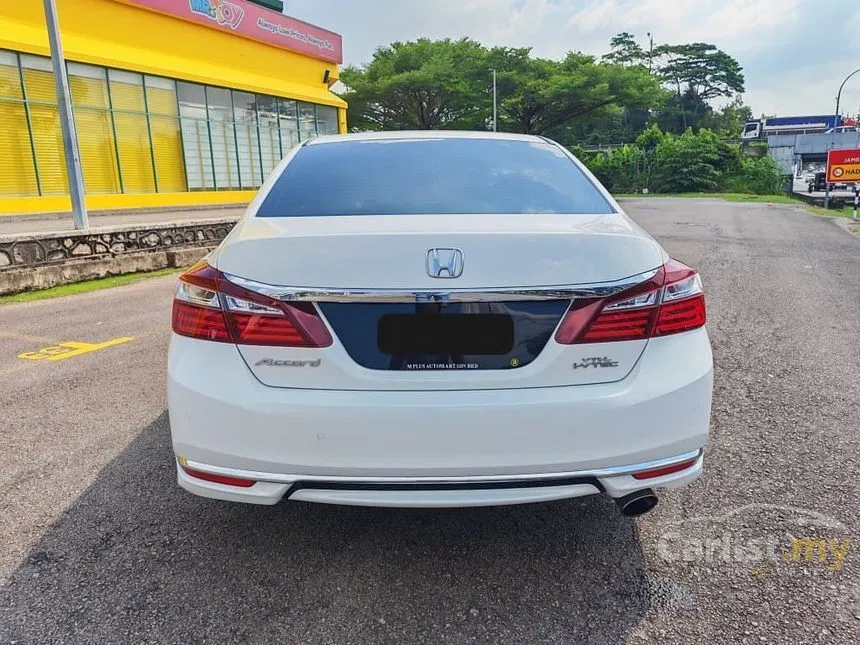 2018 Honda Accord VTi-L Sedan