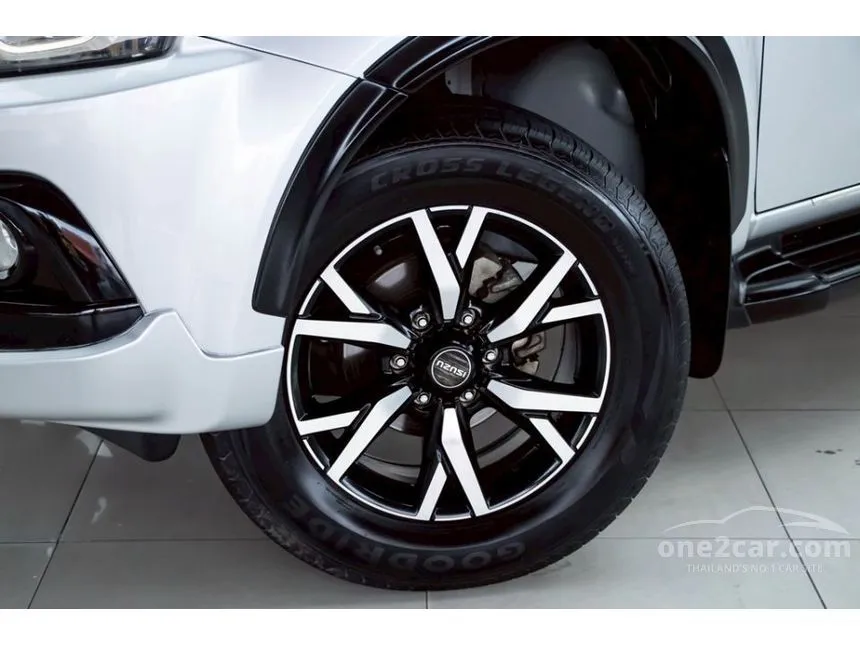 2019 Isuzu MU-X The Onyx SUV