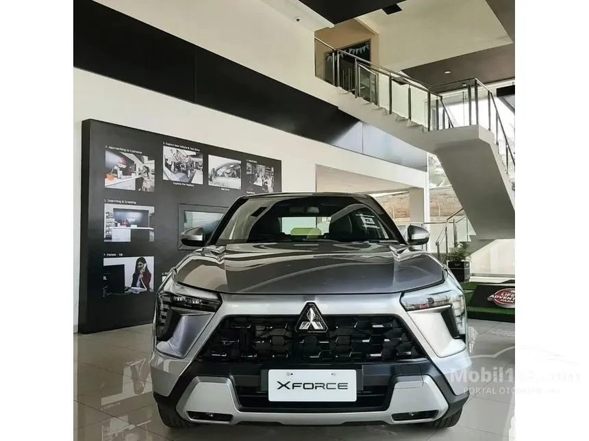 Jual Mobil Mitsubishi XFORCE 2023 Ultimate 1.5 di Jawa Barat Automatic Wagon Silver Rp 350.900.000