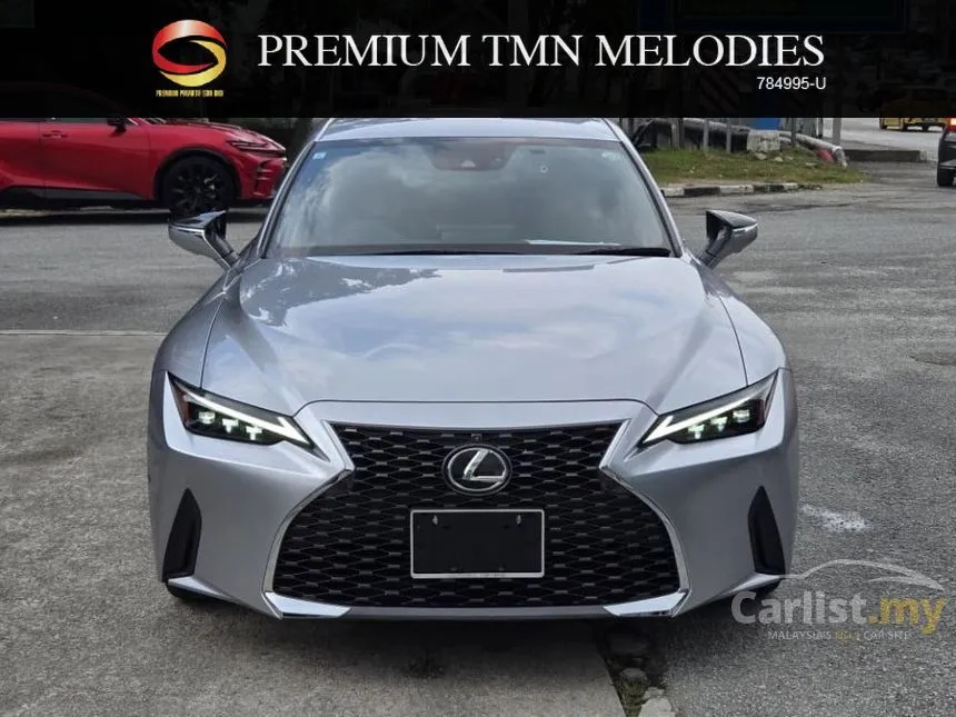 2023 Lexus IS 300 Version L Sedan