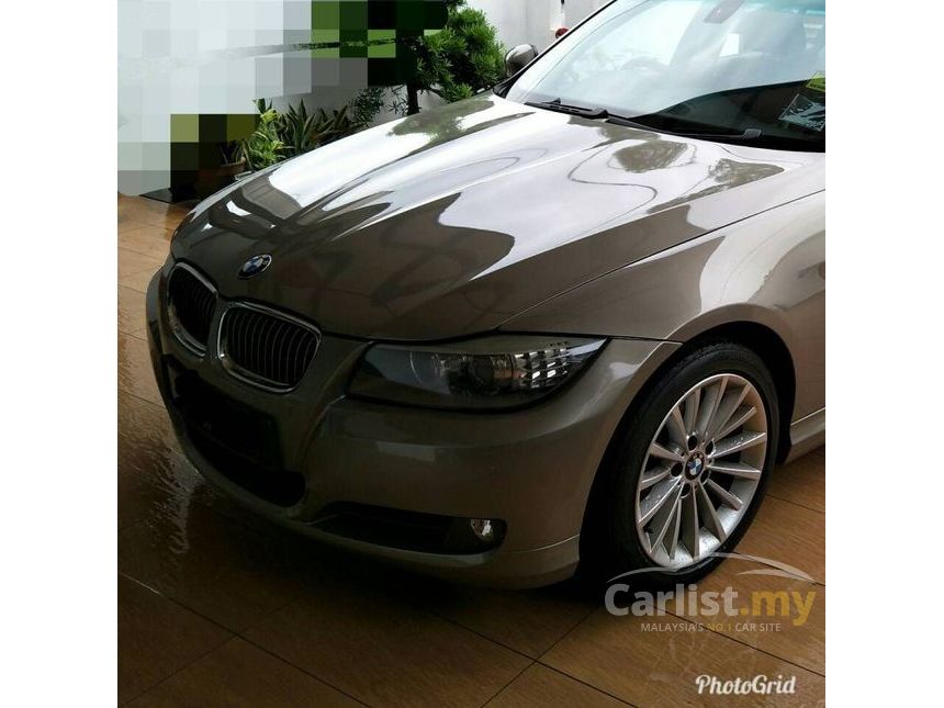 2009 BMW 323i Sedan