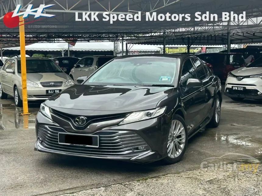 2019 Toyota Camry V Sedan