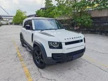 (9k-Km Genuine LOW Mileage, Grade 4.5-A) 2024 Land Rover Defender 2.0 110 P300 SE. Digital Meter, Side Step, Panoramic, Meridian, 360-Camera. P400 HSE