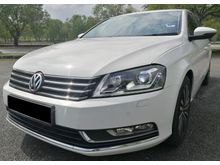 VOLKSWAGEN PASSAT 1.8 (A) TSI 7SPEED PADDLE SHIFT LOW MILEAGE ONE OWNER