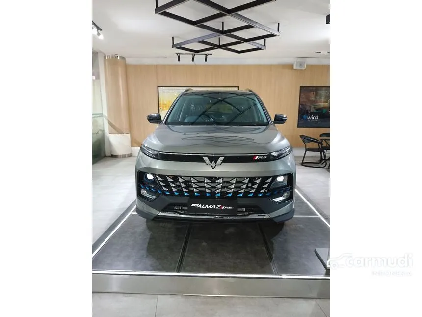 2024 Wuling Almaz RS Hybrid Wagon