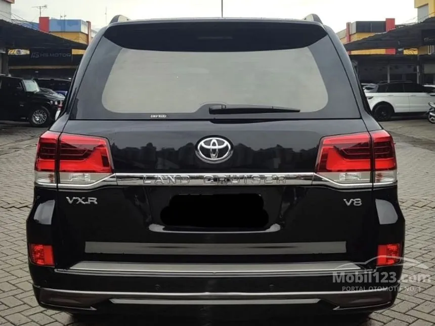 2018 Toyota Land Cruiser VX-R SUV