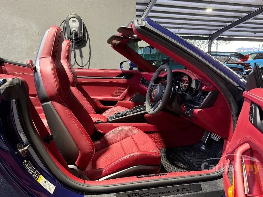 2022 Porsche 911 Carrera GTS Coupe