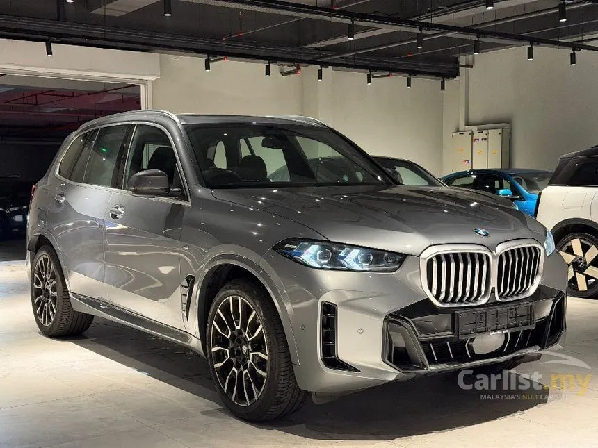 2025 BMW X5 xDrive40i M Sport SUV