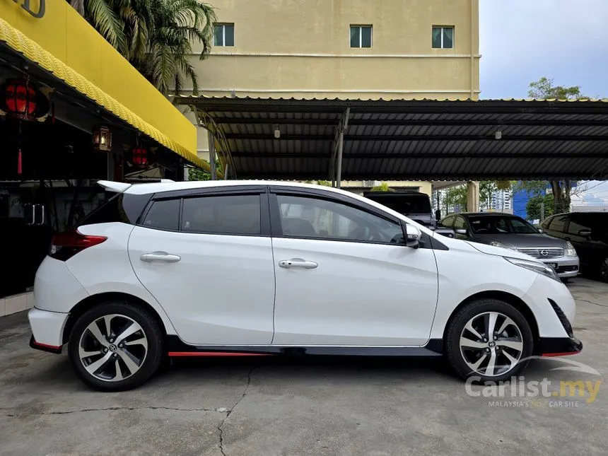 2020 Toyota Yaris E Hatchback