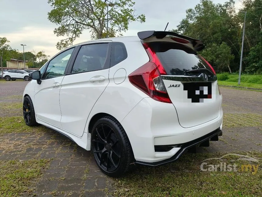 2019 Honda Jazz V i-VTEC Hatchback