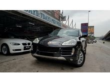 Porsche Cayenne 4.8 TURBO S NEW FACELIFT 2010,LIMITED SPEC IN MALAYSIA,SUN ROOF,3 MONITORS DVD PLAYERS,ORIGINAL CRYSTAL BLACK,ONE DATO SRI OWNER