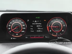 2023 Hyundai Staria 2.2 Premium with sunroof Van