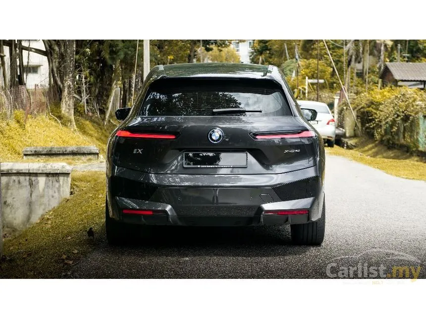 2023 BMW iX xDrive40 Sport SUV