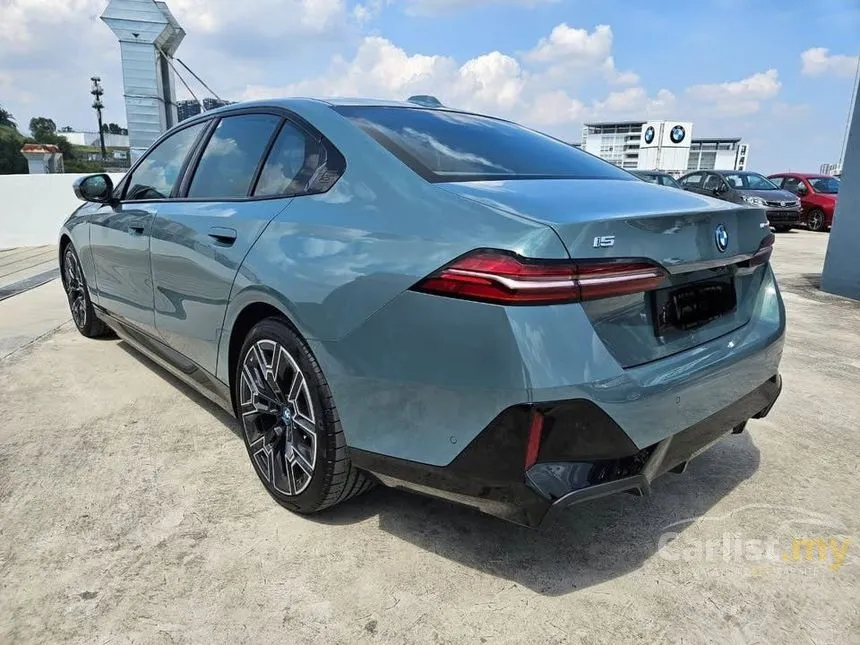2024 BMW i5 eDrive40 M Performance Sedan