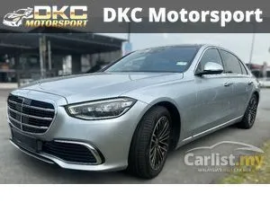 2022 Mercedes-Benz S580e 3.0 Sedan / 12.8-INCH OLED MBUX TOUCHSCREEN / BURMESTER 3D SURROUND SOUND SYSTEM /PANORAMIC SUNROOF/64-COLOR AMBIENT LIGHTING