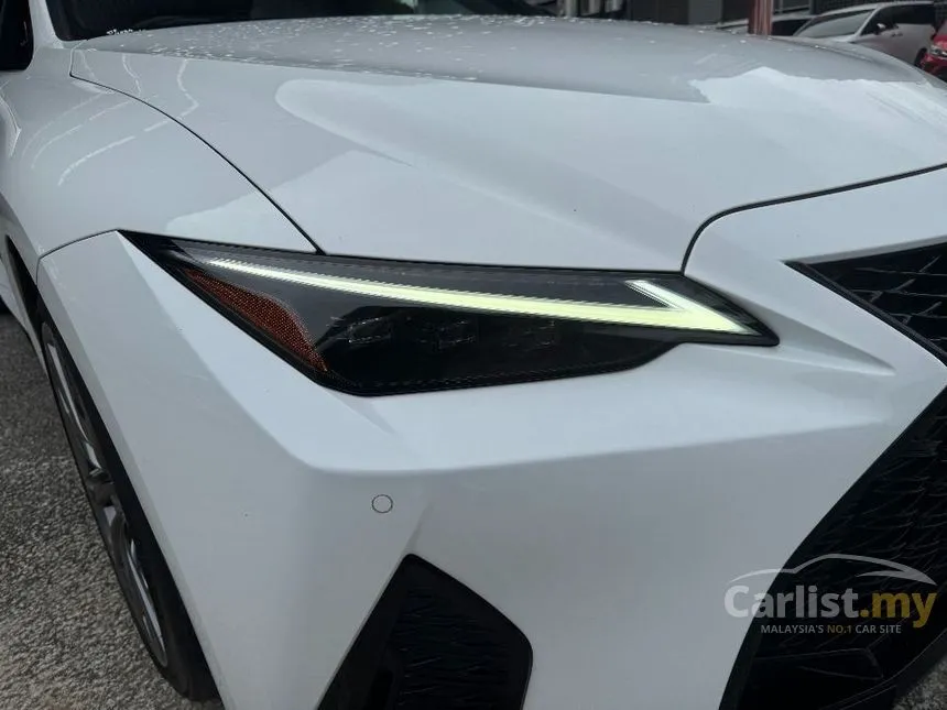 2021 Lexus IS 300 F Sport Sedan
