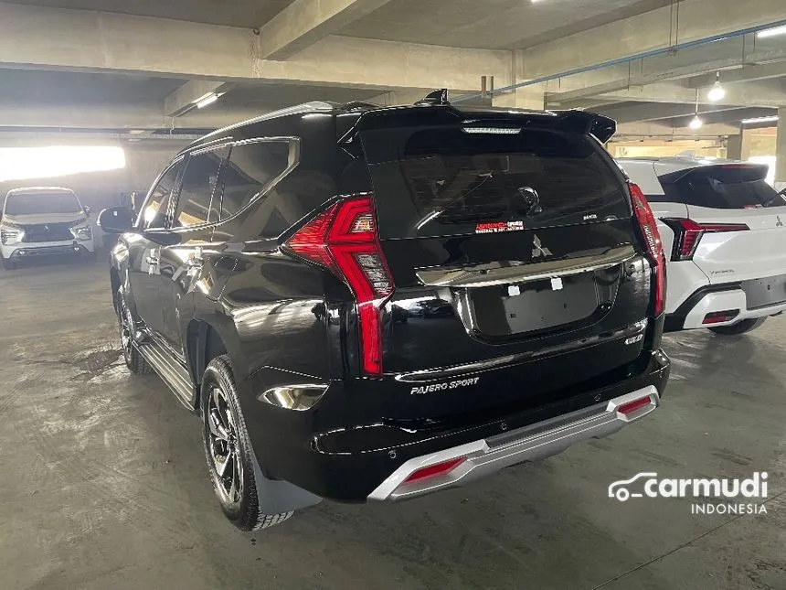 2024 Mitsubishi Pajero Sport Dakar SUV