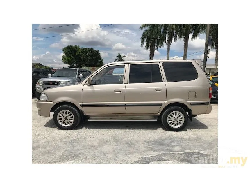 2003 Toyota Unser GLi MPV