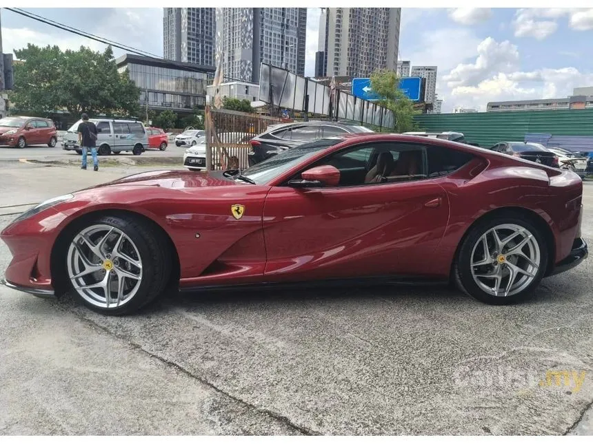 2021 Ferrari 812 Superfast Coupe