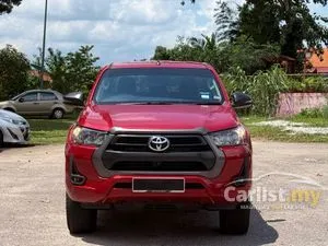 2022 Toyota Hilux 2.4 E Dual Cab Pickup