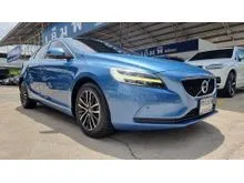 2017 Volvo V40 2.0 (ปี 13-16) T4 Wagon