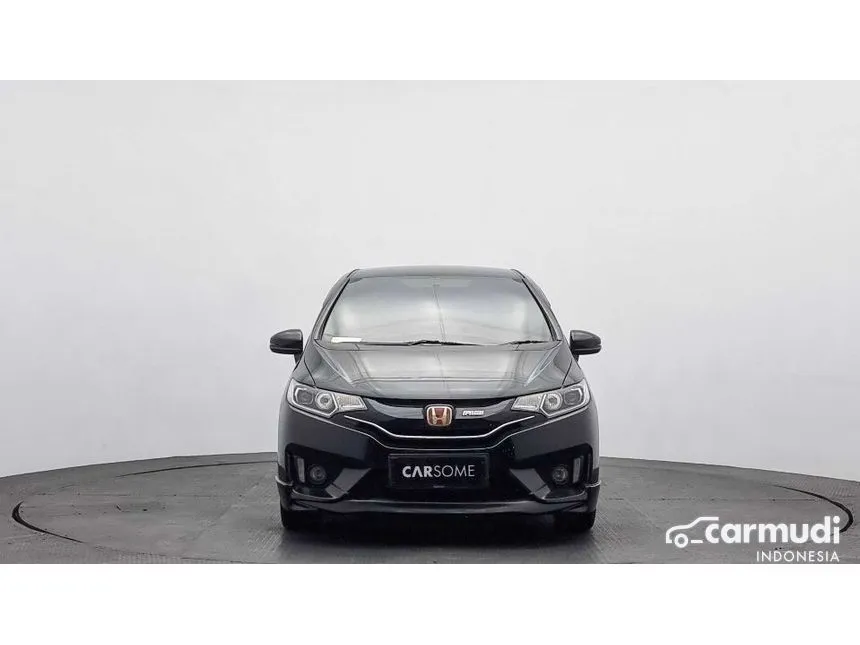 mobil honda jazz hitam