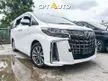 Recon 2020 Toyota Alphard 2.5 G SA MPV / GOLD / GOLDEN EYE / POWER BOOT
