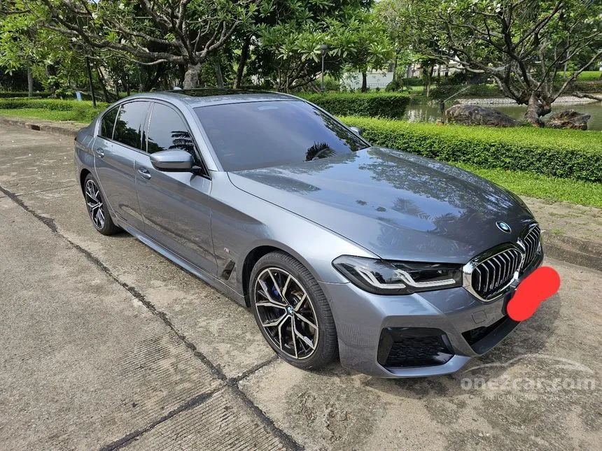 2021 BMW 530e M Sport Sedan