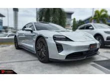 2022 Porsche Taycan GTS Sedan