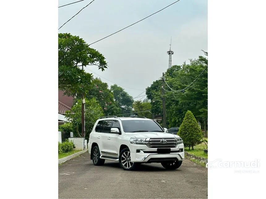 2012 Toyota Land Cruiser 200 Full spec SUV