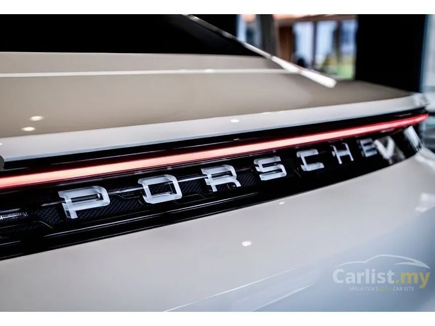 2021 Porsche Taycan 4S Sedan