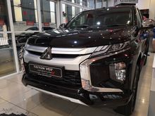 Mitsubishi Triton 2.4 VGT Adventure X Pickup Truck