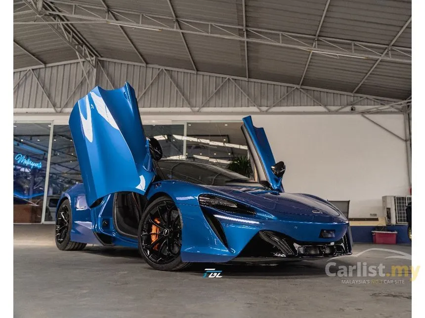 2023 McLaren Artura Coupe