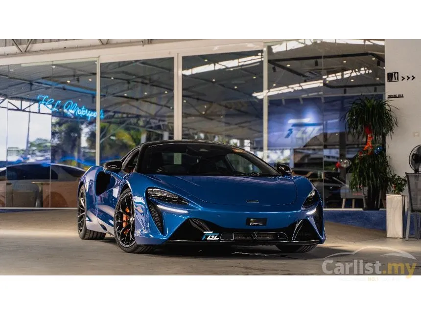 2023 McLaren Artura Coupe