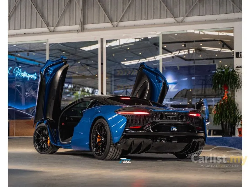 2023 McLaren Artura Coupe