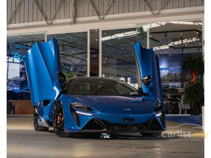 2023 McLaren Artura Coupe